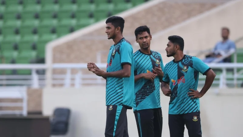 পাকিস্তান সফর নিয়ে ক্রিকেটারদের দুশ্চিন্তা
