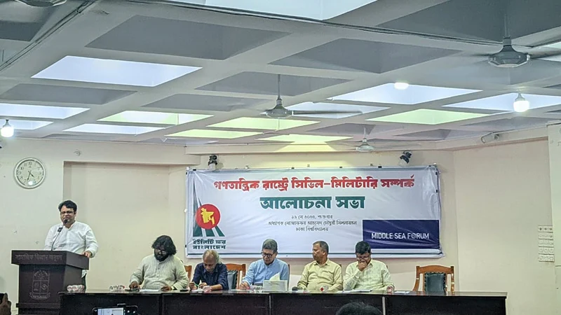 সংস্কার শুধু সাংবিধানিক জায়গায় আটকে আছে: হোসেন জিল্লুর রহমান