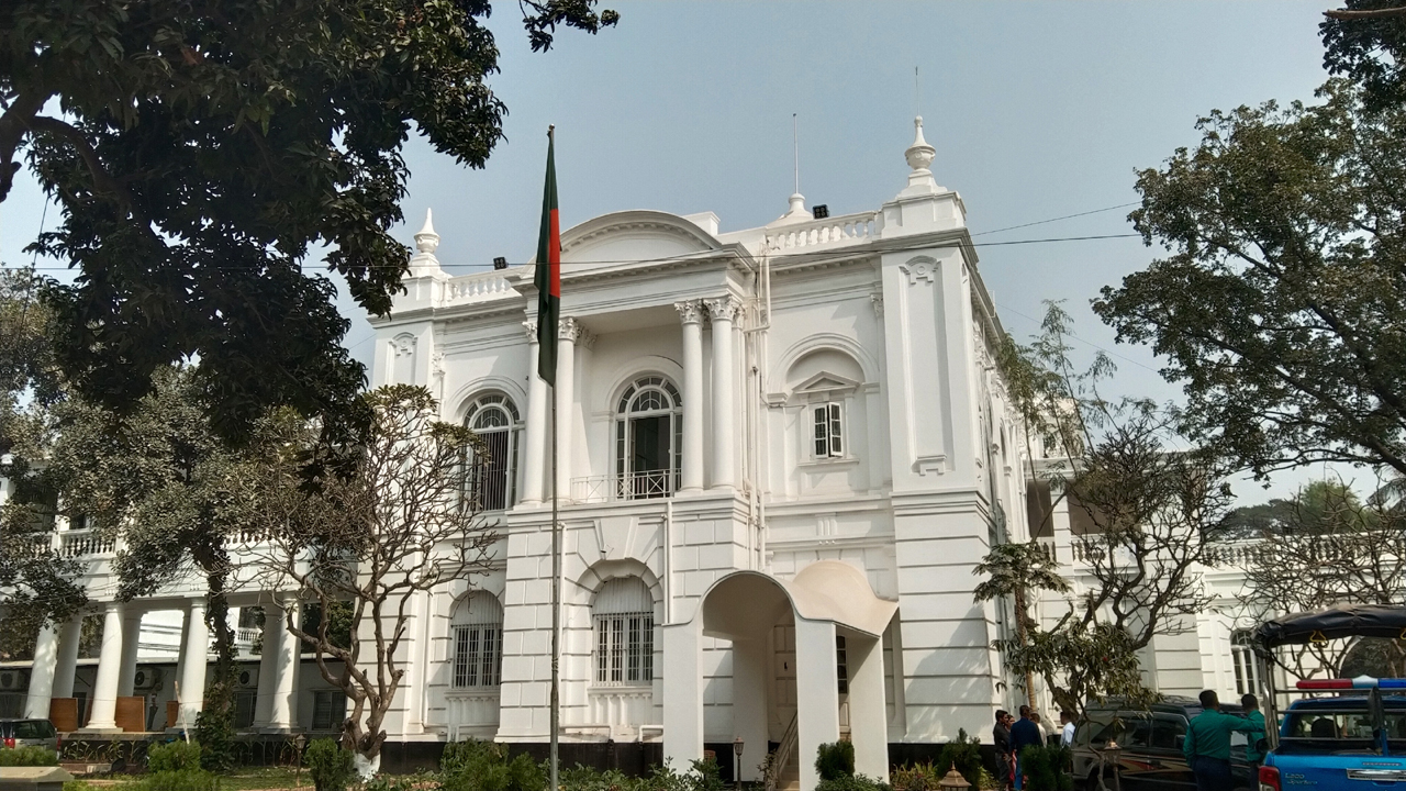 সাবেক আইজিপিসহ ৩ জনকে হাজির করা হলো ট্রাইব্যুনালে