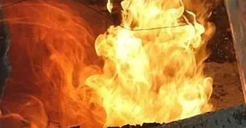 বাড্ডায় রান্নাঘরে বিস্ফোরণ, ৩ শিশুসহ দগ্ধ ৫