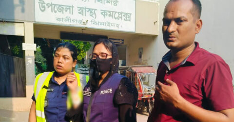 পুলিশের ওপর হামলার ঘটনায় আটক ৪