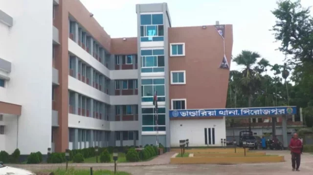 বিয়ের ১০ দিনের মাথায় স্ত্রী-শ্বাশুড়িকে হত্যার পর ঘরে আগুন দিল যুবক
