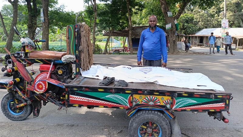 মধুখালীতে সড়ক দুর্ঘটনায় অজ্ঞাত যুবকের মৃত্যু
