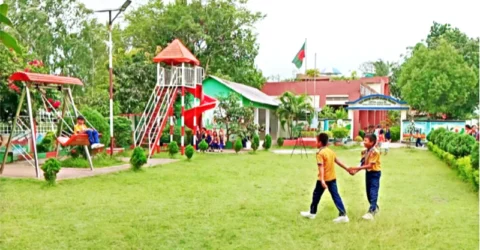 আনন্দে পাঠদানই মূলমন্ত্র