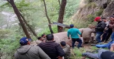 ভারতে হেলিকপ্টার দুর্ঘটনায় নিহত ৪, আহত ২