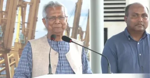 চট্টগ্রাম বন্দরকে বাদ দিয়ে অর্থনীতির অগ্রগতি অসম্ভব: প্রধান উপদেষ্টা