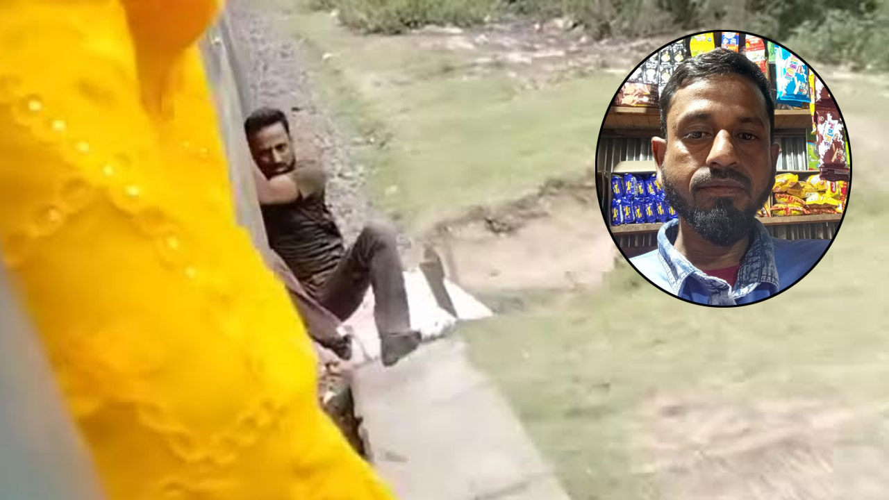 চোর সাজিয়ে চলন্ত ট্রেনের জানালা দিয়ে টেনে হিঁচড়ে নেওয়া হলো দালালকে