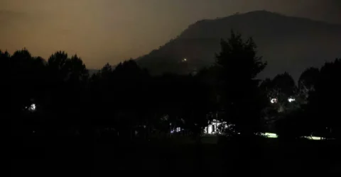 শীর্ষ নিরাপত্তা কমিটির বৈঠকে বসছে পাকিস্তান