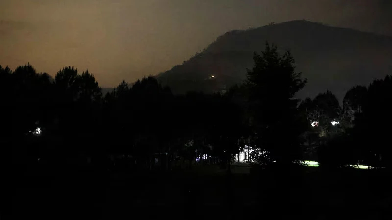 শীর্ষ নিরাপত্তা কমিটির বৈঠকে বসছে পাকিস্তান