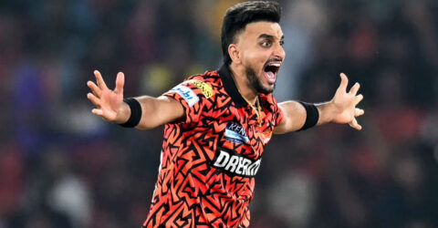 আইপিএলে ইতিহাস গড়লেন হার্শাল প্যাটেল ”