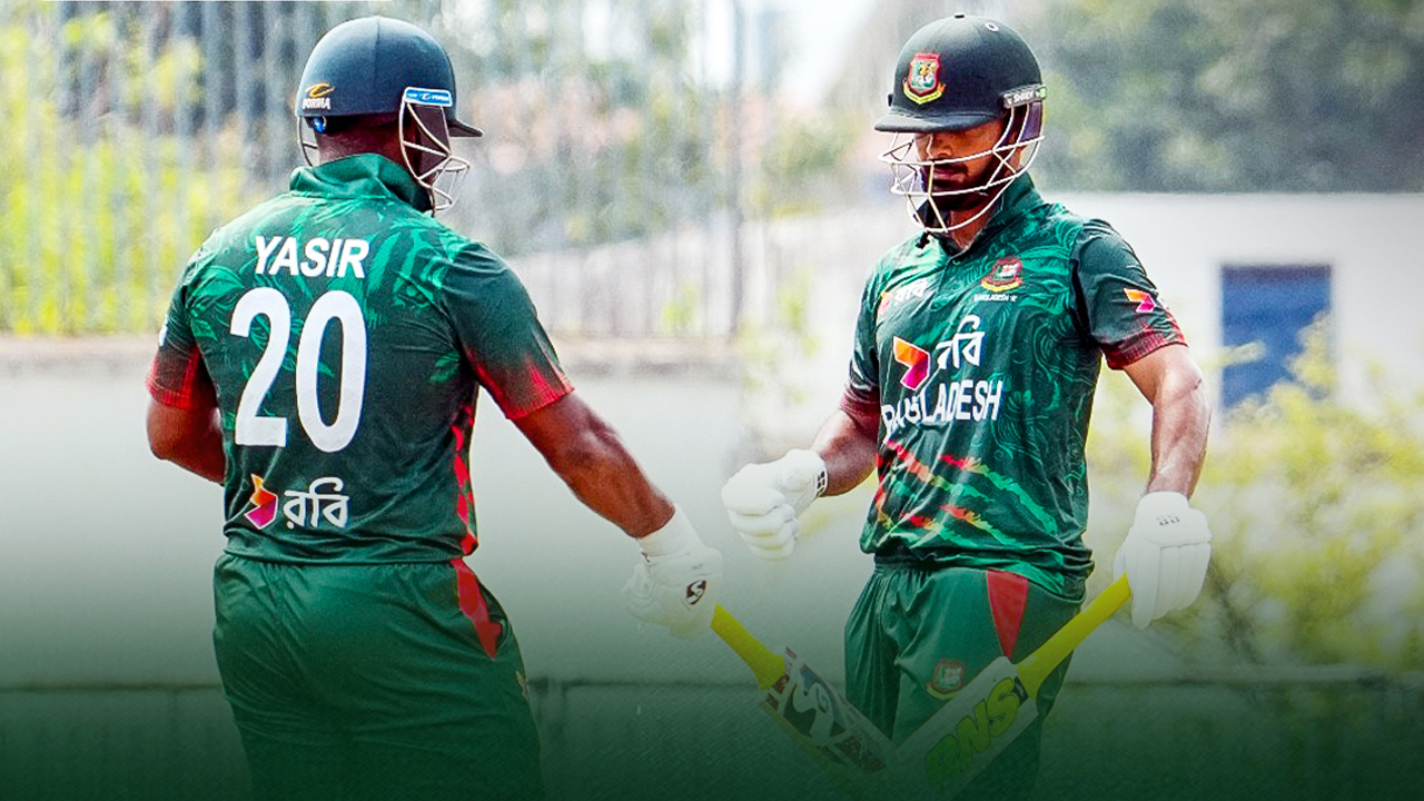 রাব্বি-নাসুমের ফিফটিতে টেনেটুনে ২২৭ বাংলাদেশের