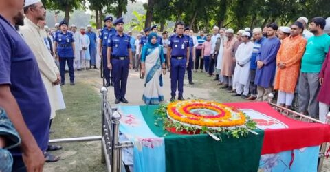 রাষ্ট্রীয় মর্যাদায় সমকালের নাটোর প্রতিনিধি নবীউর রহমান পিপলুর দাফন সম্পন্ন