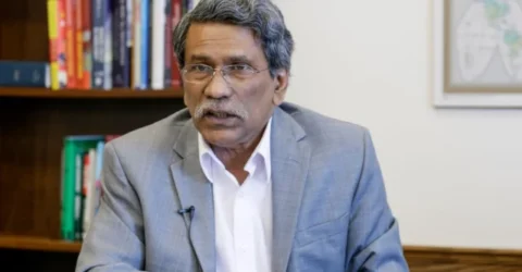 ফ্যাসিস্ট শাসকের পলায়নে গণতন্ত্রের প্রাথমিক বিজয় হয়েছে: আলী রীয়াজ
