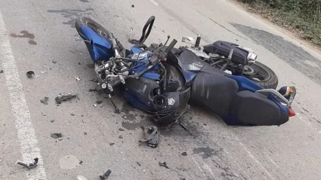 পরীক্ষা কেন্দ্রে যাওয়ার পথে বাসচাপায় একই পরিবারের ৩ জনের মৃত্যু
