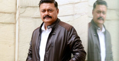 চা না খেলে দেশে ঢুকতে দেব না, ঢাকায় এয়ারপোর্টে বলা হয় শাশ্বতকে