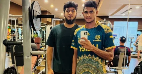 বিমানবন্দরে তিন রাত আটকে থাকার পর দলের সঙ্গে রিশাদ-নাহিদ