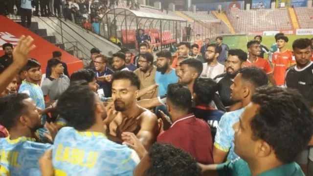 সাদ উদ্দিনকে শোকজ, তিন বড় দলকে জরিমানা