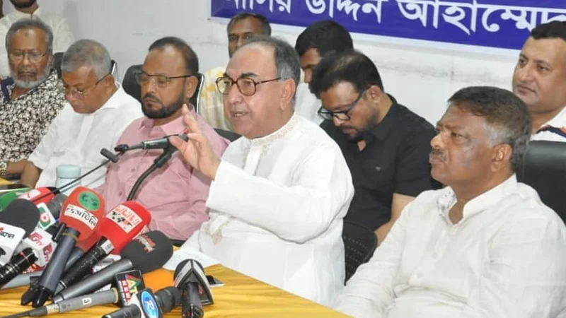 আওয়ামী লীগ নিষিদ্ধের আড়ালে দেশে সাজানো নাটকীয়তা চলছে: মির্জা আব্বাস