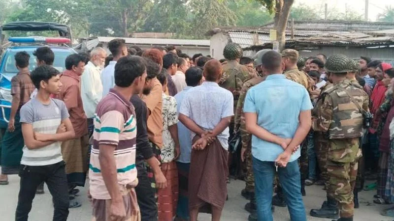 শ্বশুরের পেটে ছুরিকাঘাত, মুহূর্তেই বেরিয়ে গেল নাড়িভুঁড়ি