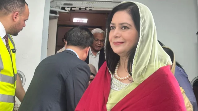 অসুস্থ মাকে দেখতে হাসপাতালে যাবেন ডা. জোবাইদা রহমান