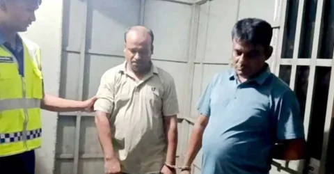 পুলিশ দেখে দৌঁড়ে পালালো ভুয়া র‌্যাব, আটক ২