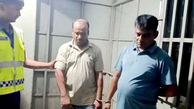 পুলিশ দেখে দৌঁড়ে পালালো ভুয়া র্যাব, আটক ২
