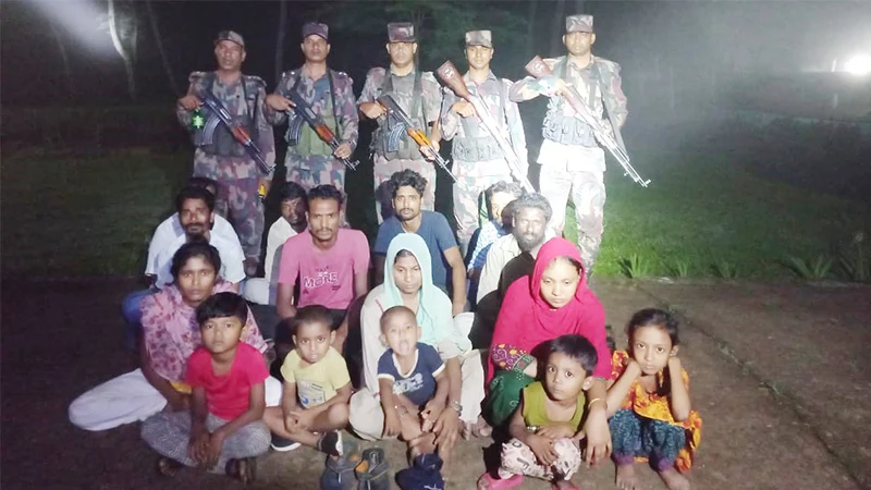 পাকিস্তান সংঘাত বাড়ানোর চেষ্টা করলে সমুচিত জবাব দেওয়া হবে: রাজনাথ সিং