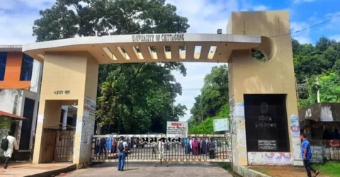 চবির সমাবর্তন: চট্টগ্রাম যাচ্ছেন প্রধান উপদেষ্টা, যা থাকছে কর্মসূচিতে