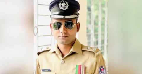 ‘মায়ের দায়িত্ব দুই ভাইয়ের ওপর, তারা যেন মাকে ভালো রাখে’
