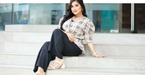 আত্মবিশ্বাসে হাই হিল