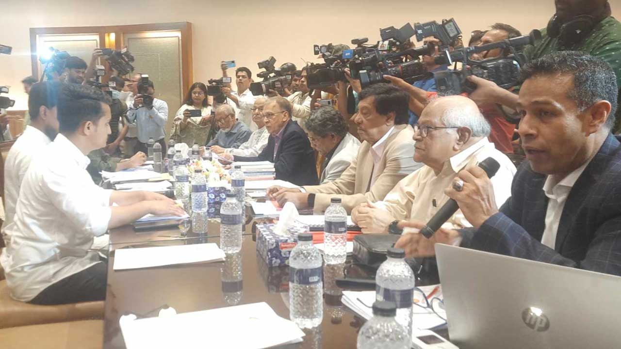 ঐকমত্য কমিশনের সঙ্গে এনসিপির বৈঠক শুরু